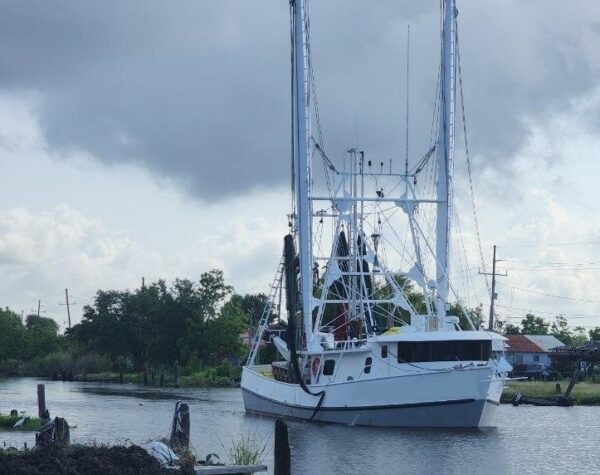 TS-027 68’X22’X8′   YEAR 2000