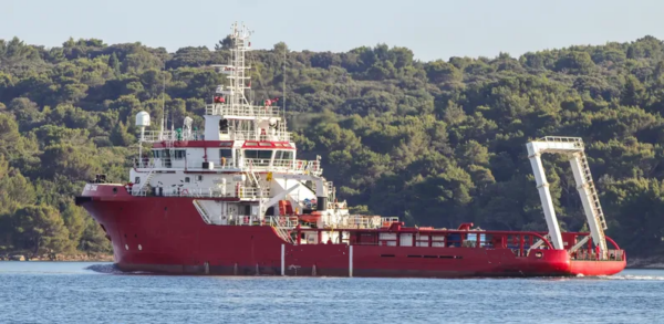 SUPPLY DP1, 195′  2012 BUILT
